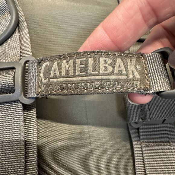 CamelBak Maximum Gear ThermoBak 3L Cordura Hydration Pack Digital Camo Military - Picture 9 of 14